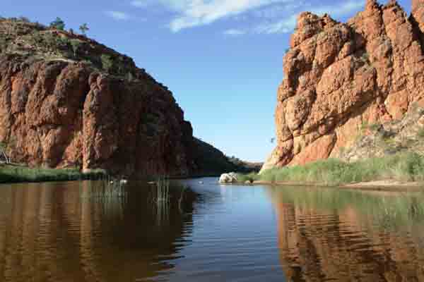 MacDonnell Ranges - Adelaide to Darwin by motorhome