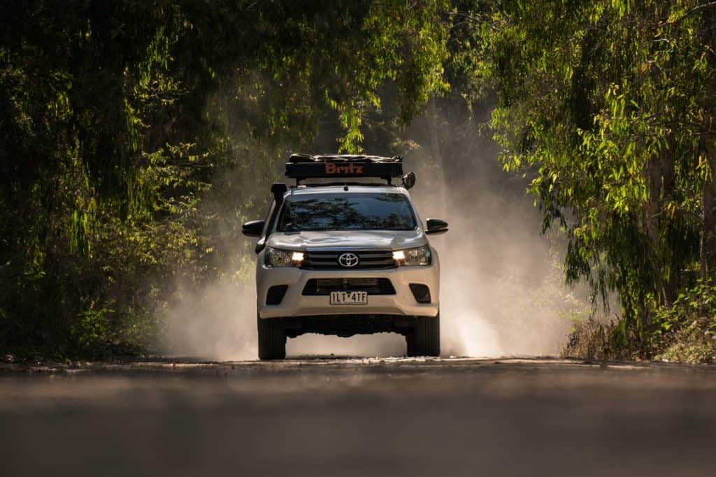 Safari Auto 4WD Driving Resized
