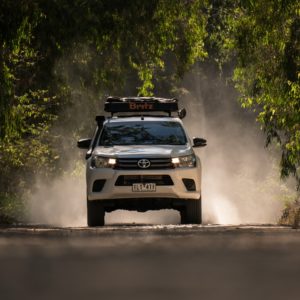 Safari Auto 4WD Driving Resized