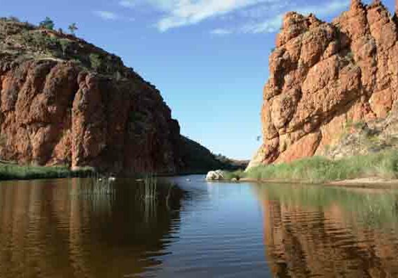 MacDonnell Ranges - Adelaide to Darwin by motorhome