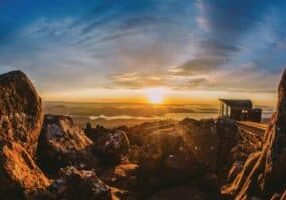 sunrise_at_mount_wellington_hobart_tasmania